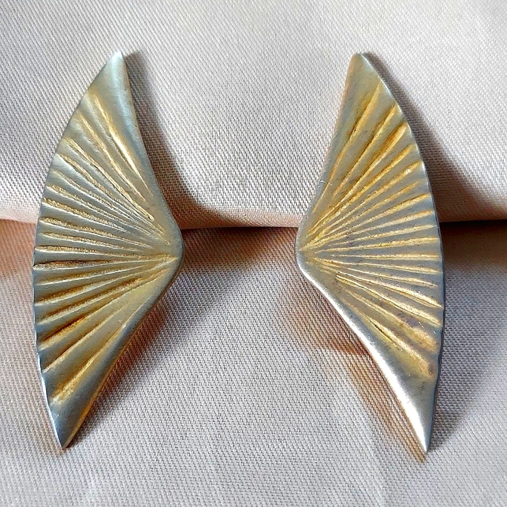 Jilbari Earrings Runway Clip-ons Fan Modern Design Goldtone Vintage